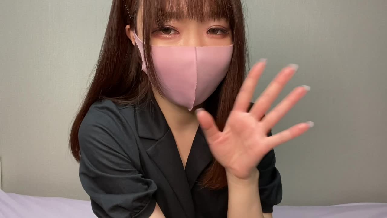 Beautiful teenger babe loves jerking off on camera