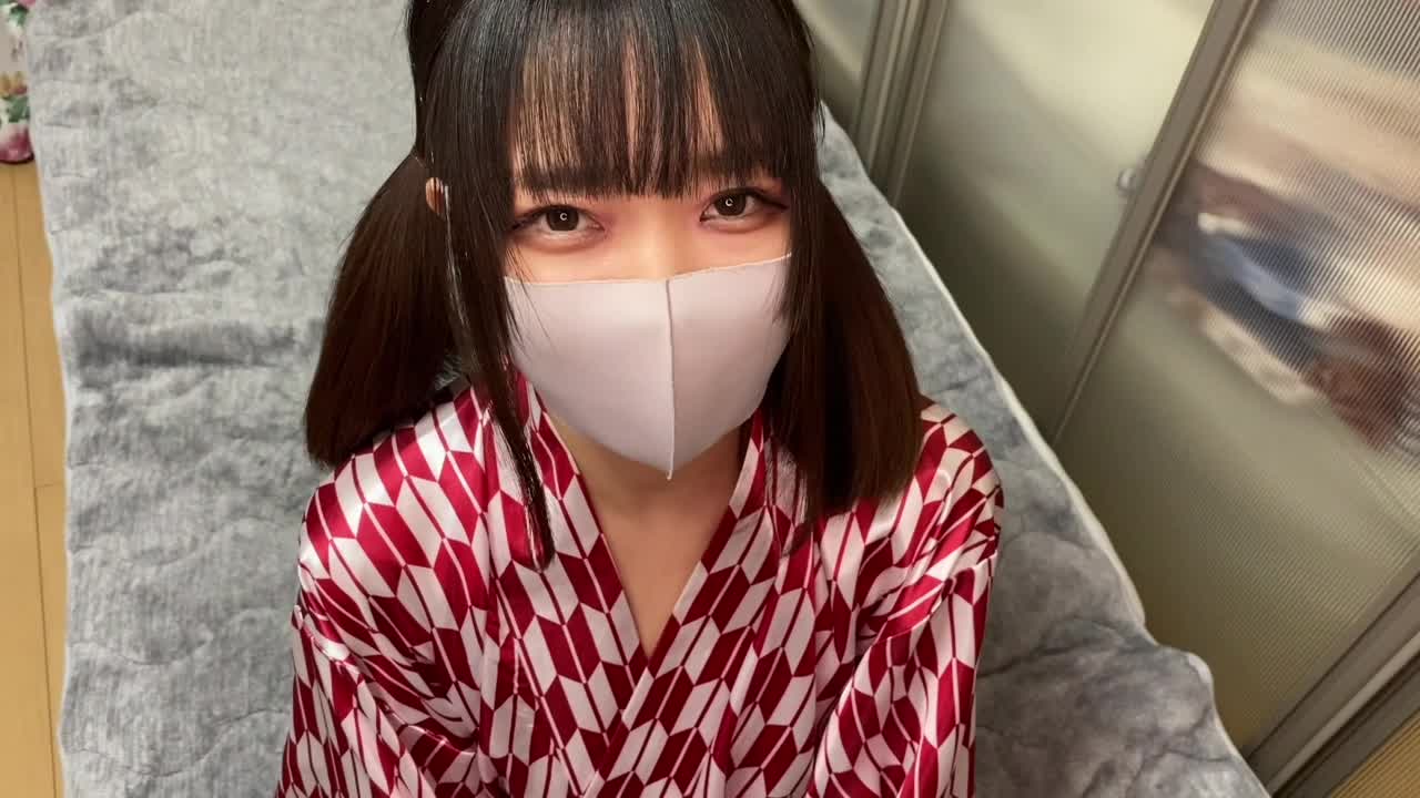 Japanese maiden having her pussy masturbated fast