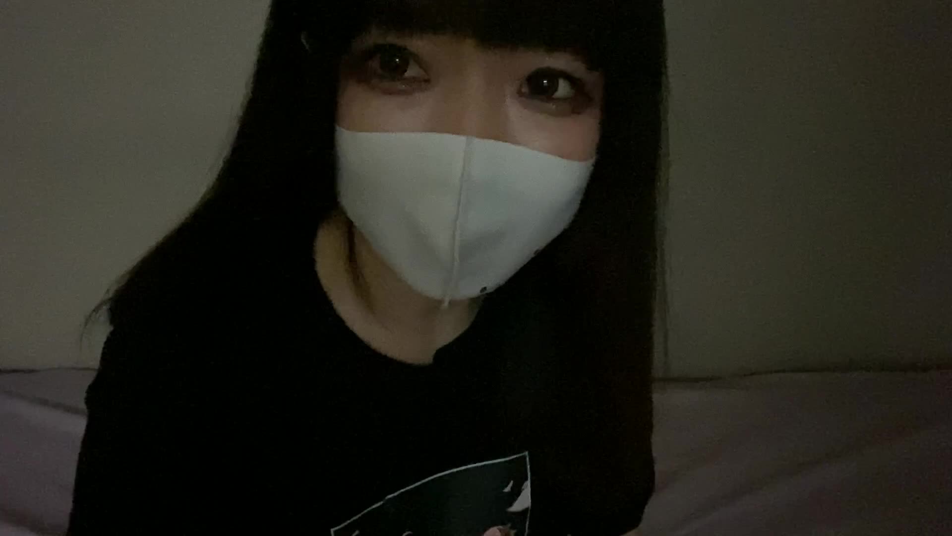 Petite Japanese model jerking off her tight hole